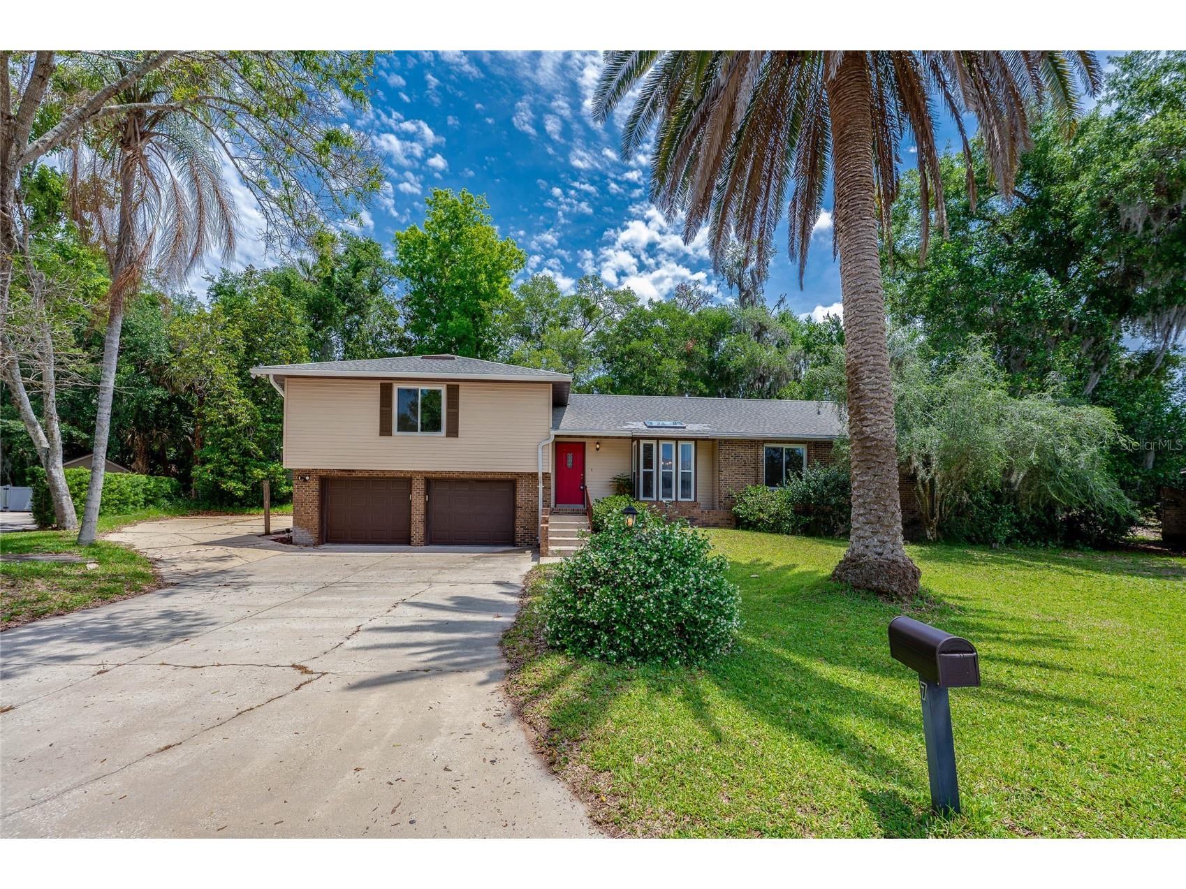 7 Waterfront Court Ormond Beach FL 32174 V4949013 image1