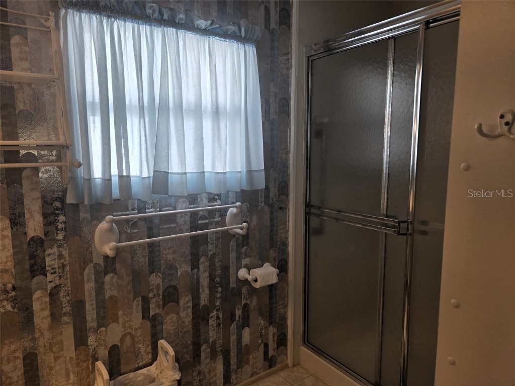 7 White Oak Terrace Sarasota FL 34237 A4670165 image18