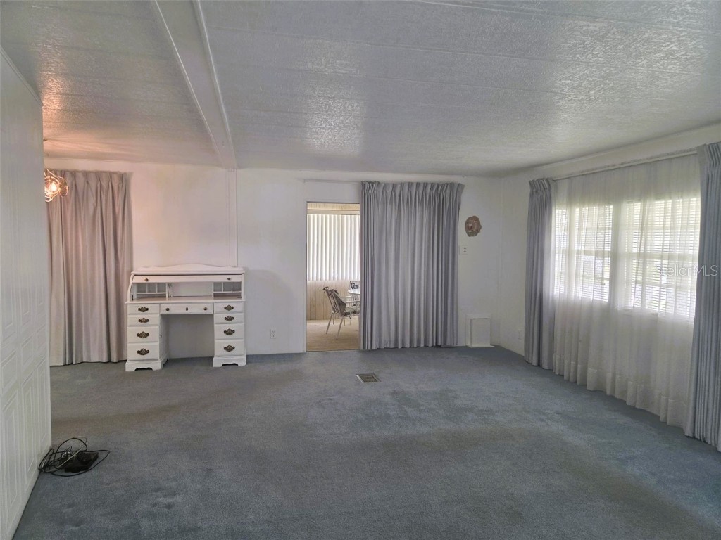 7 White Oak Terrace Sarasota FL 34237 A4670165 image9