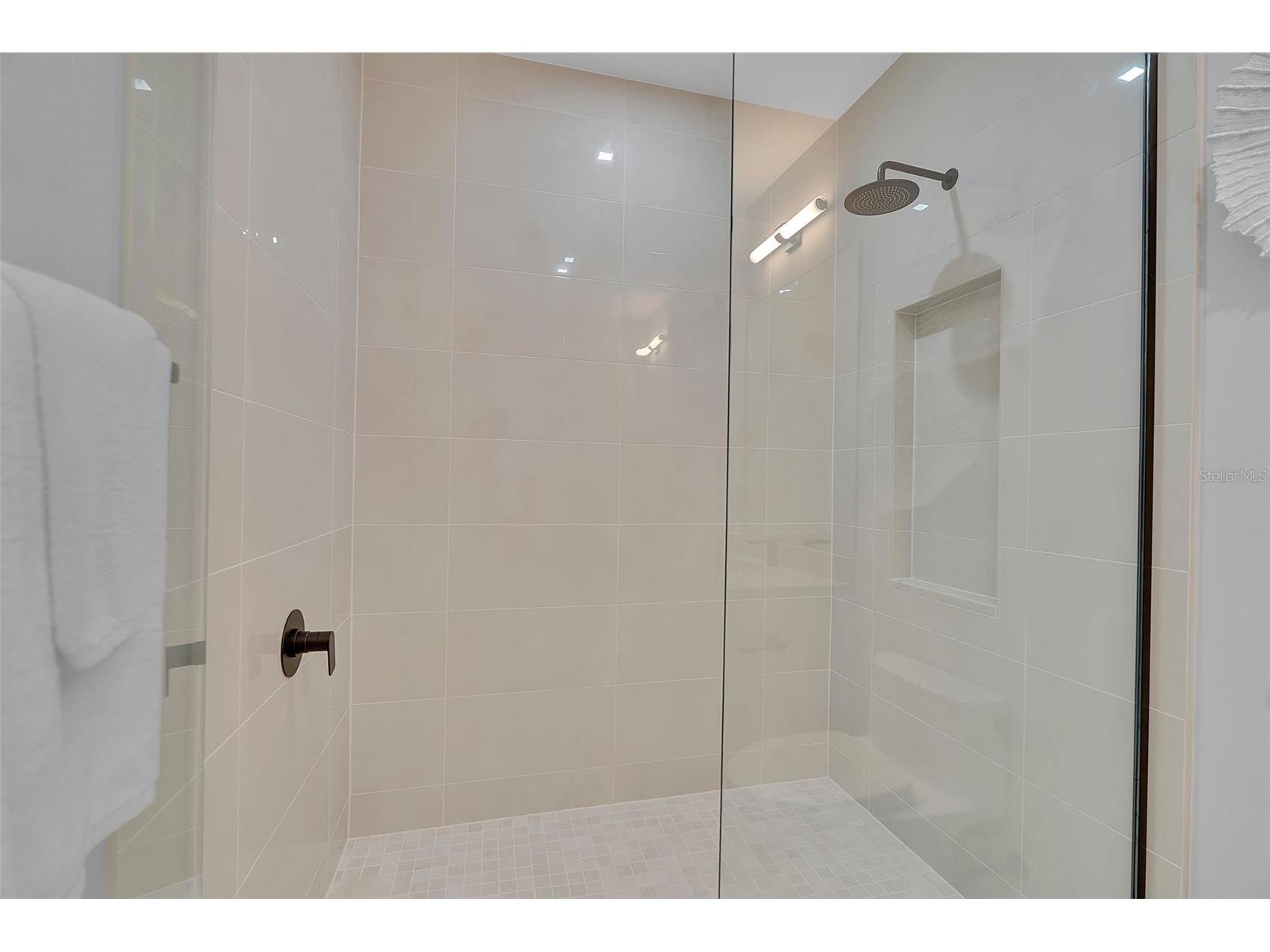 70 Avenida Veneccia #201 Sarasota FL 34242 - GULF OF MEXICO A4699817 image41