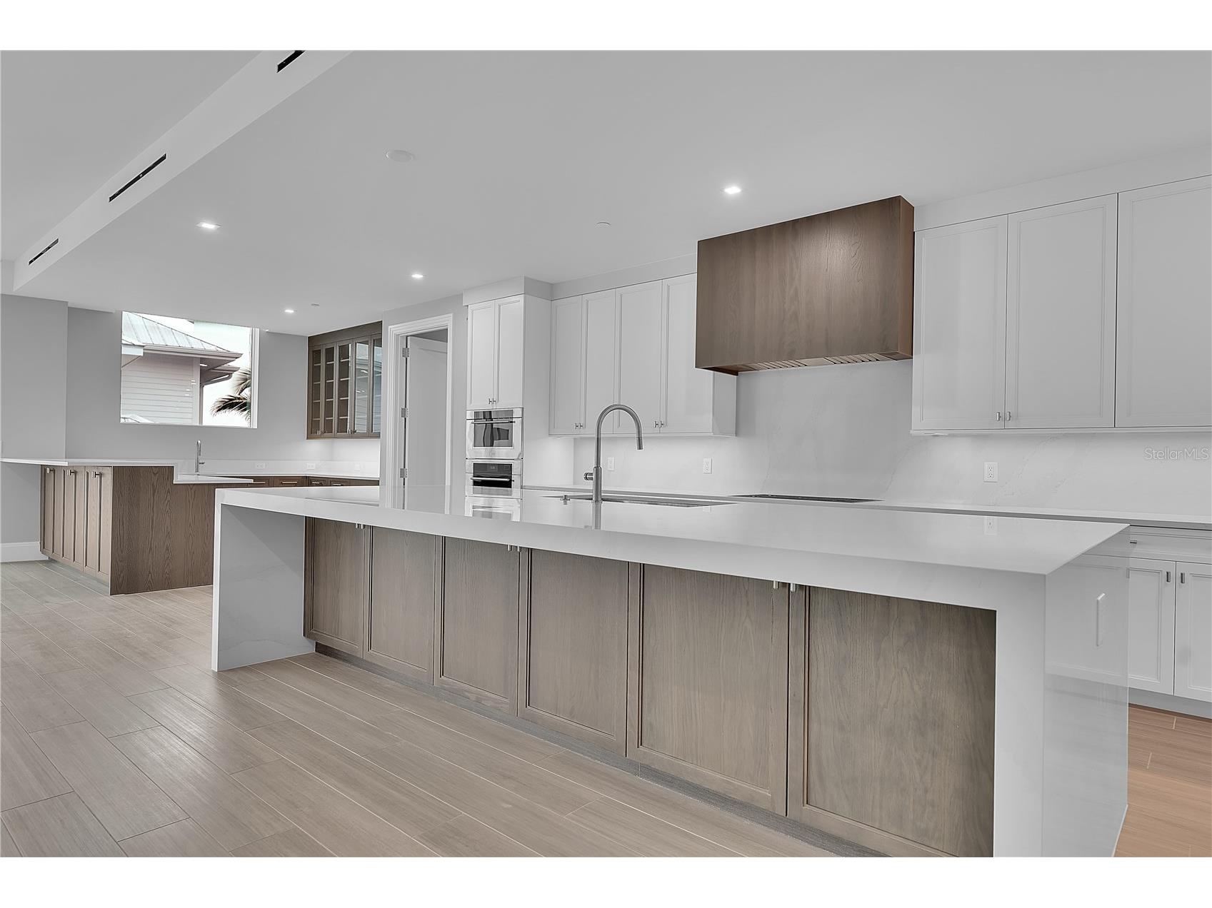 70 Avenida Veneccia #304 Sarasota FL 34242 - GULF OF MEXICO A4700103 image3