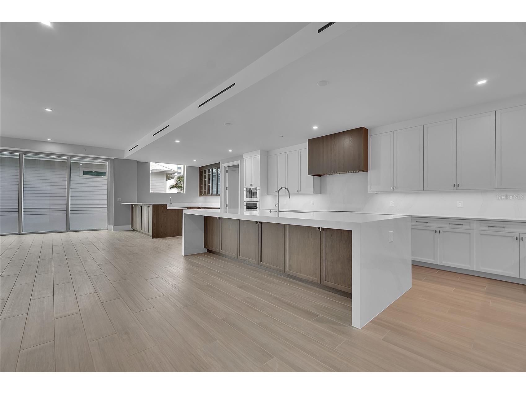 70 Avenida Veneccia #304 Sarasota FL 34242 - GULF OF MEXICO A4700103 image7