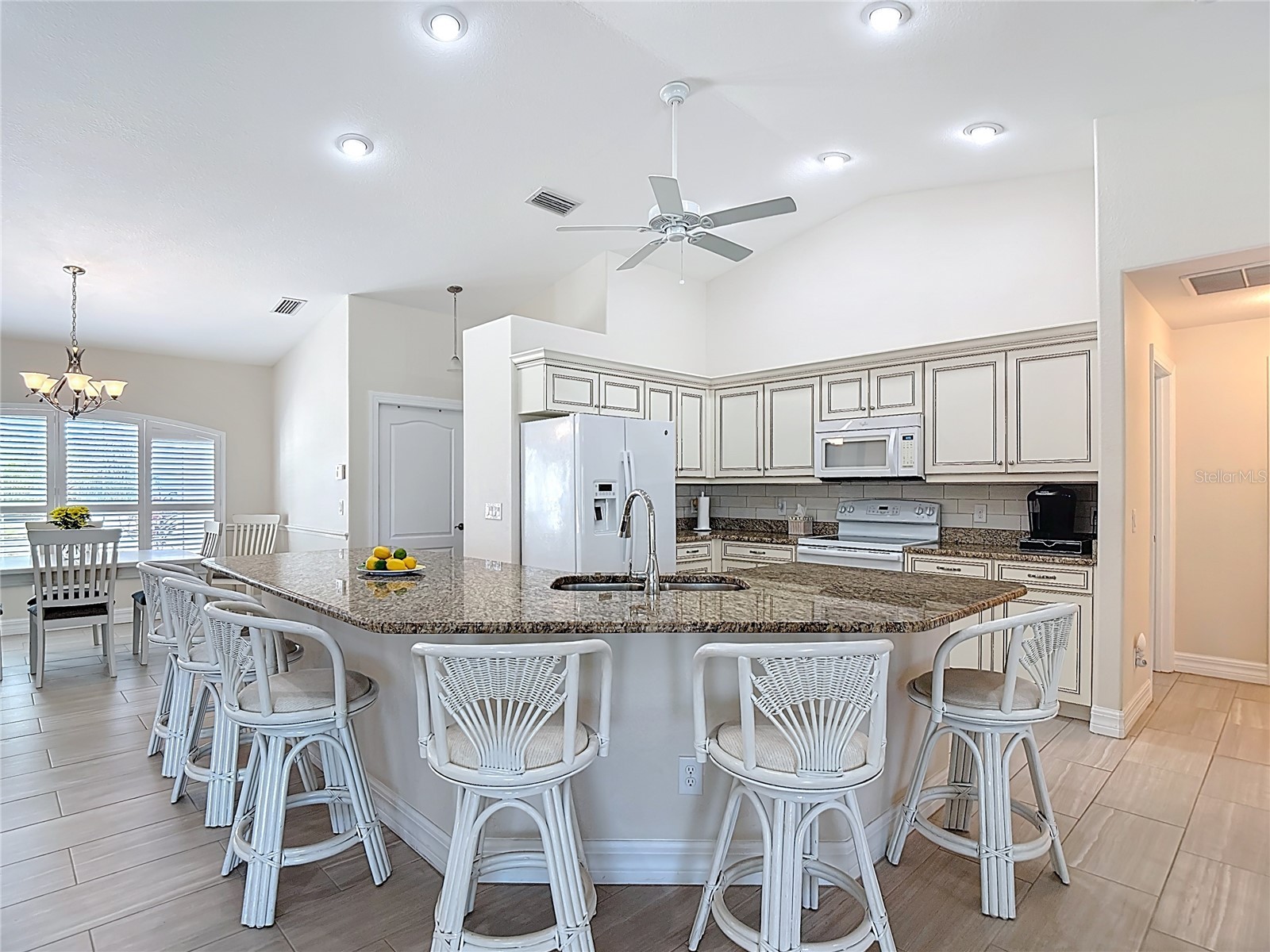 70 Clubhouse Road Rotonda West FL 33947 D6146824 image21