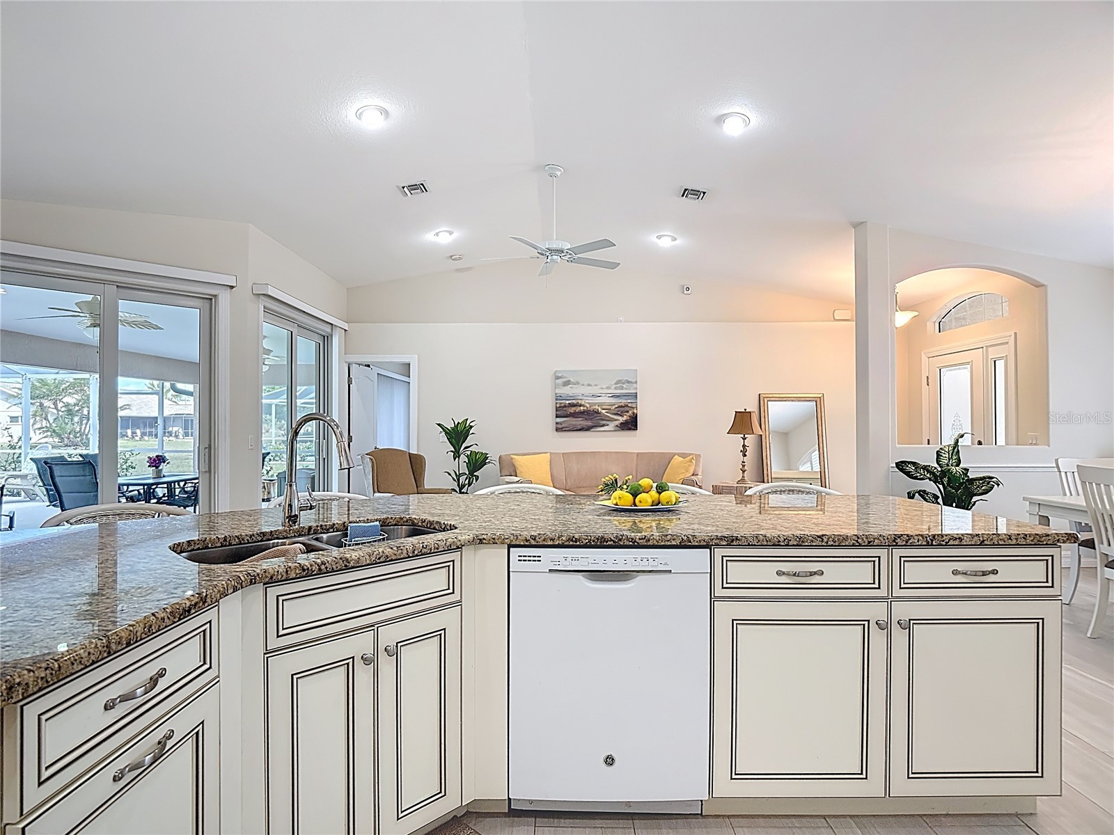 70 Clubhouse Road Rotonda West FL 33947 D6146824 image25