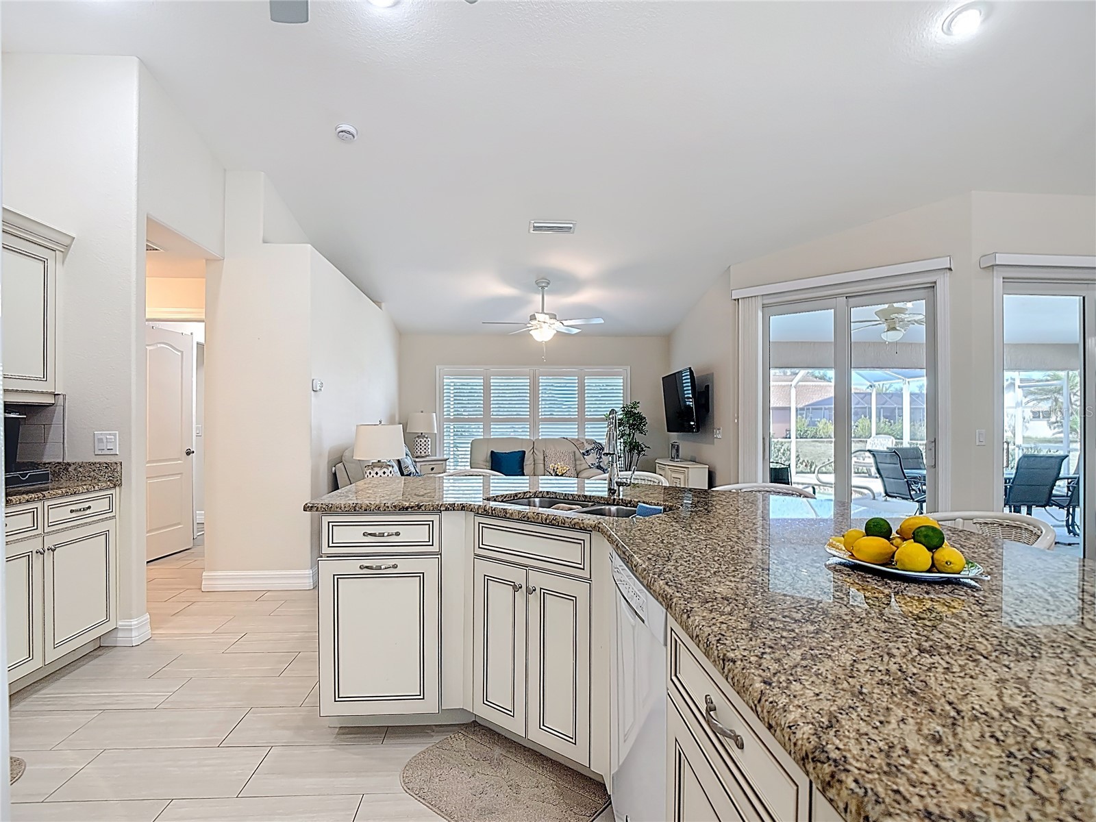 70 Clubhouse Road Rotonda West FL 33947 D6146824 image28