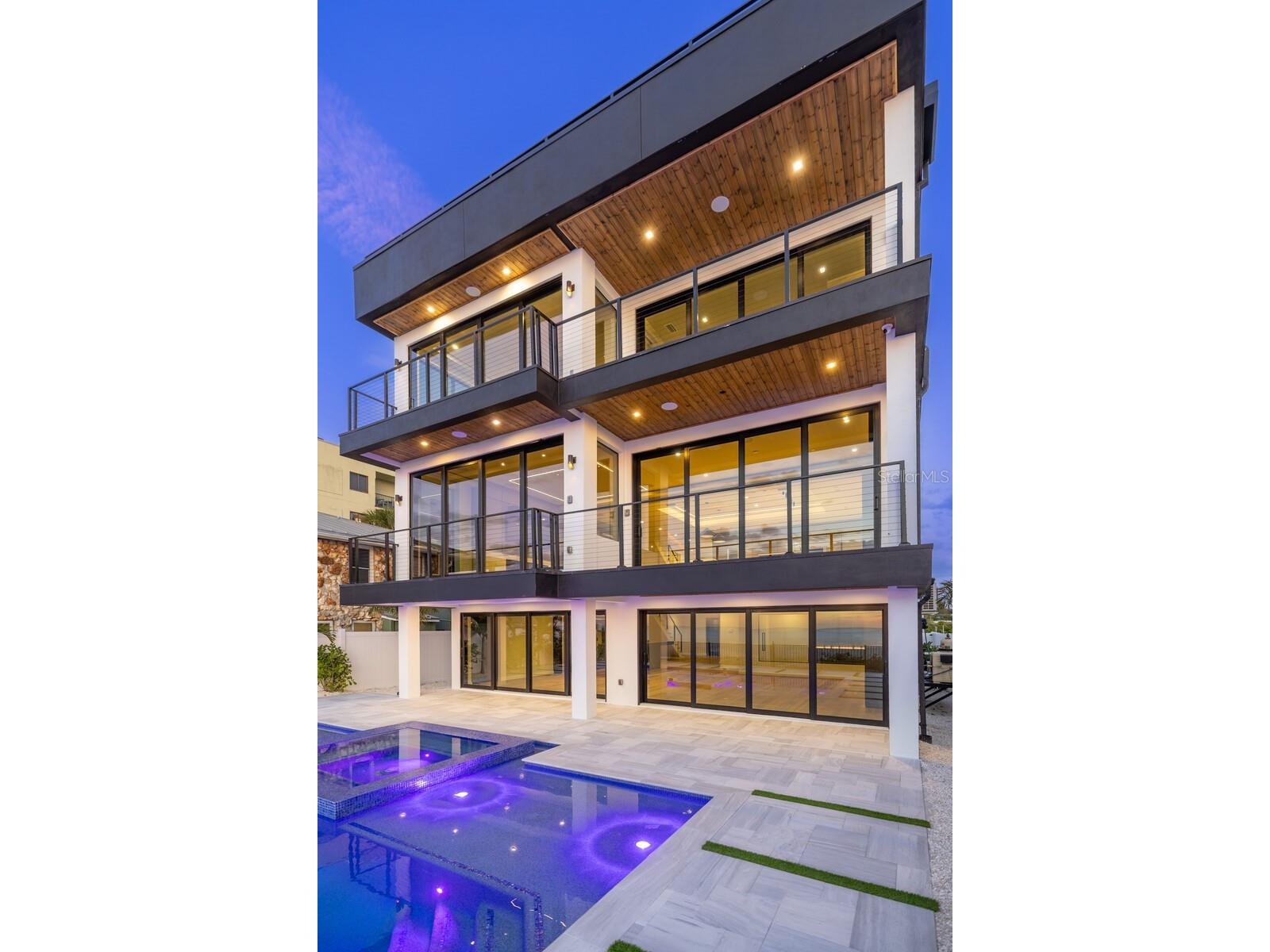 70 Gulf Boulevard Indian Rocks Beach FL 33785 TB8464856 image2