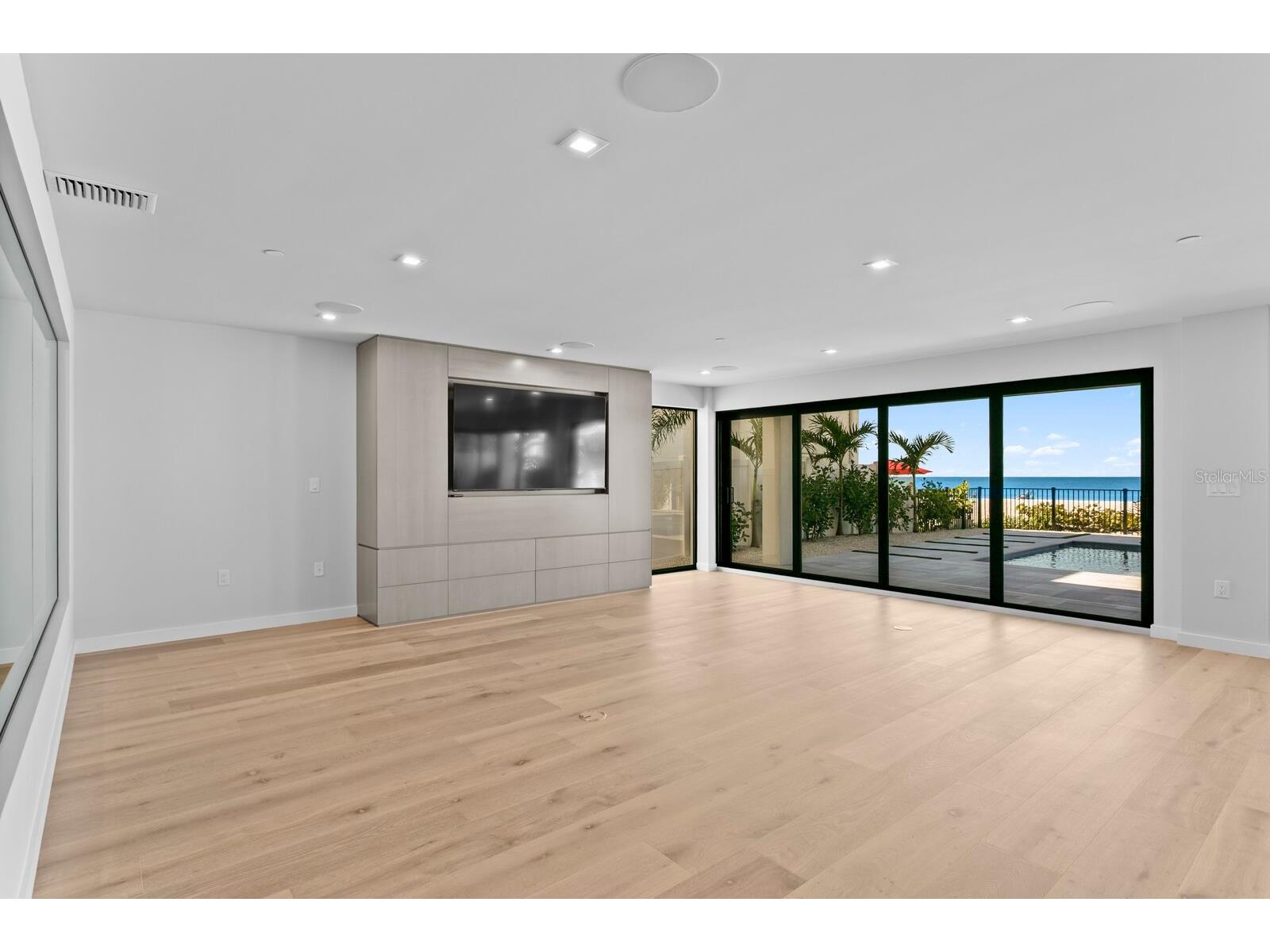 70 Gulf Boulevard Indian Rocks Beach FL 33785 TB8464856 image7