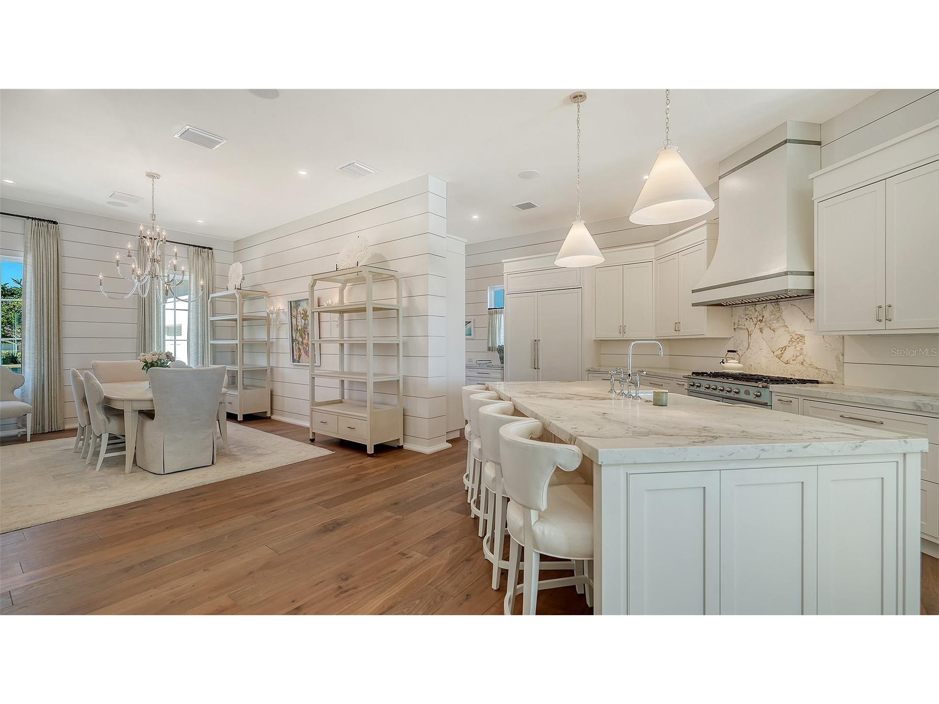 70 Lighthouse Point Drive Longboat Key FL 34228 A4681304 image32