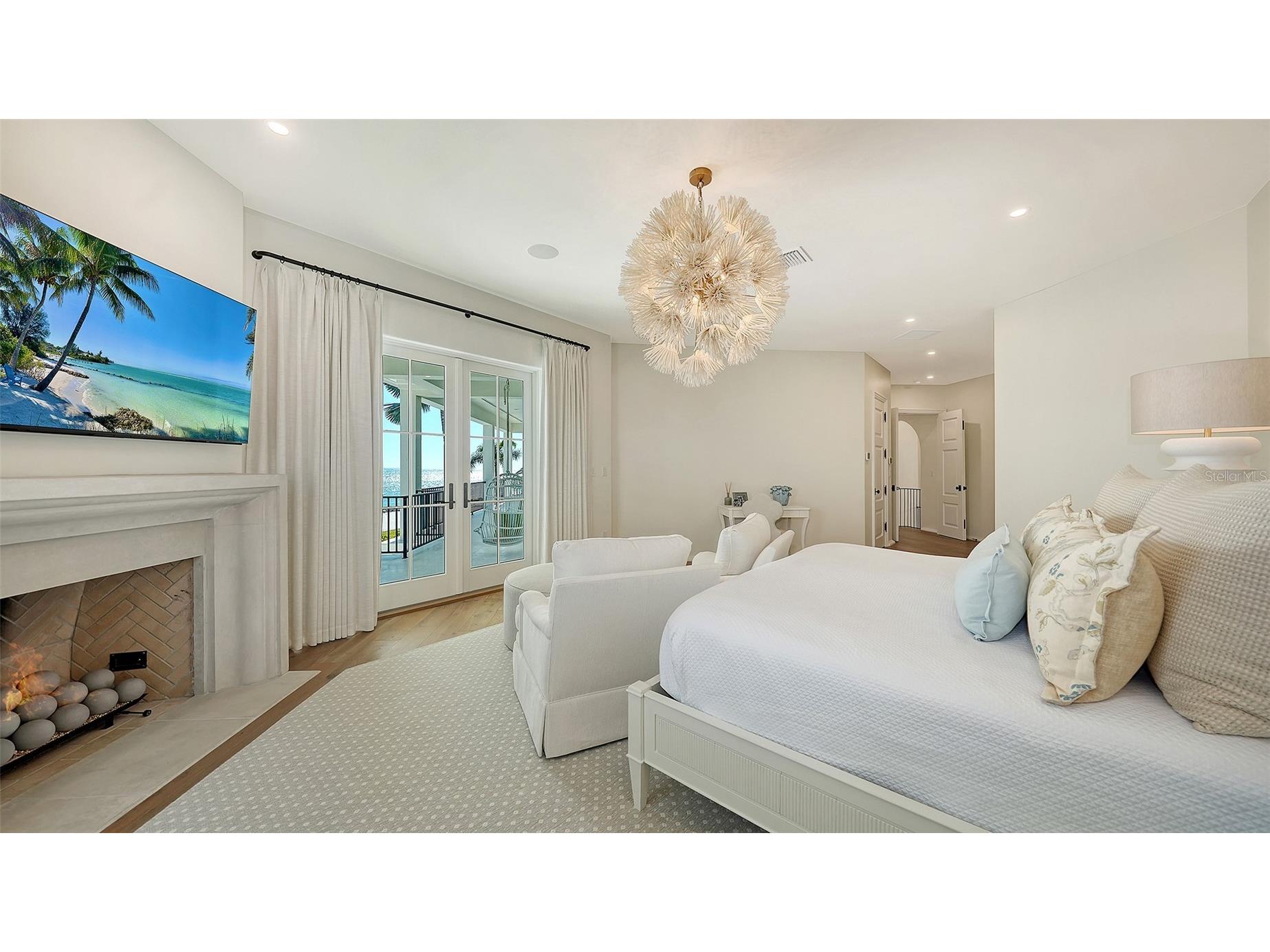 70 Lighthouse Point Drive Longboat Key FL 34228 A4681304 image54