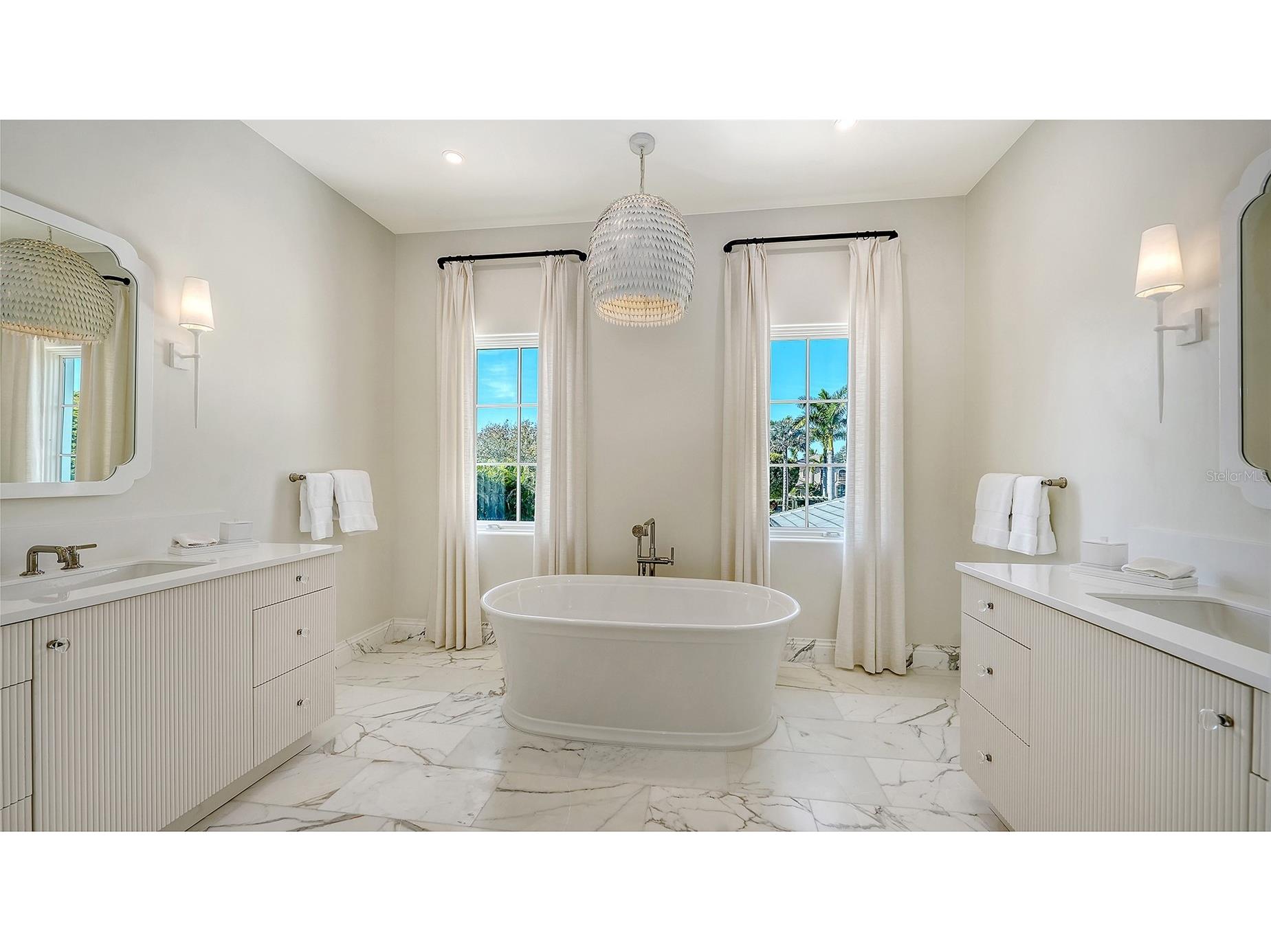 70 Lighthouse Point Drive Longboat Key FL 34228 A4681304 image58