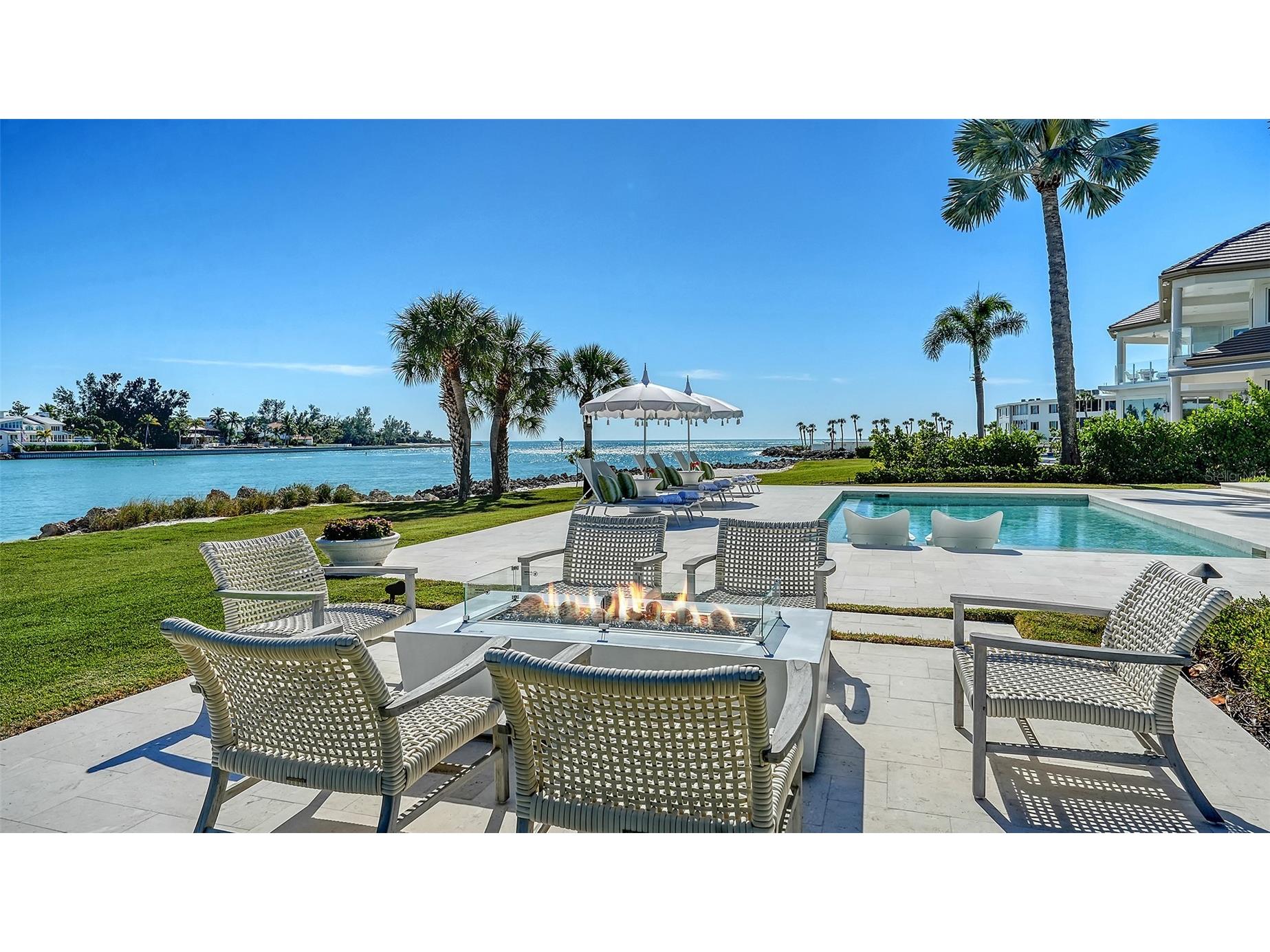 70 Lighthouse Point Drive Longboat Key FL 34228 A4681304 image77