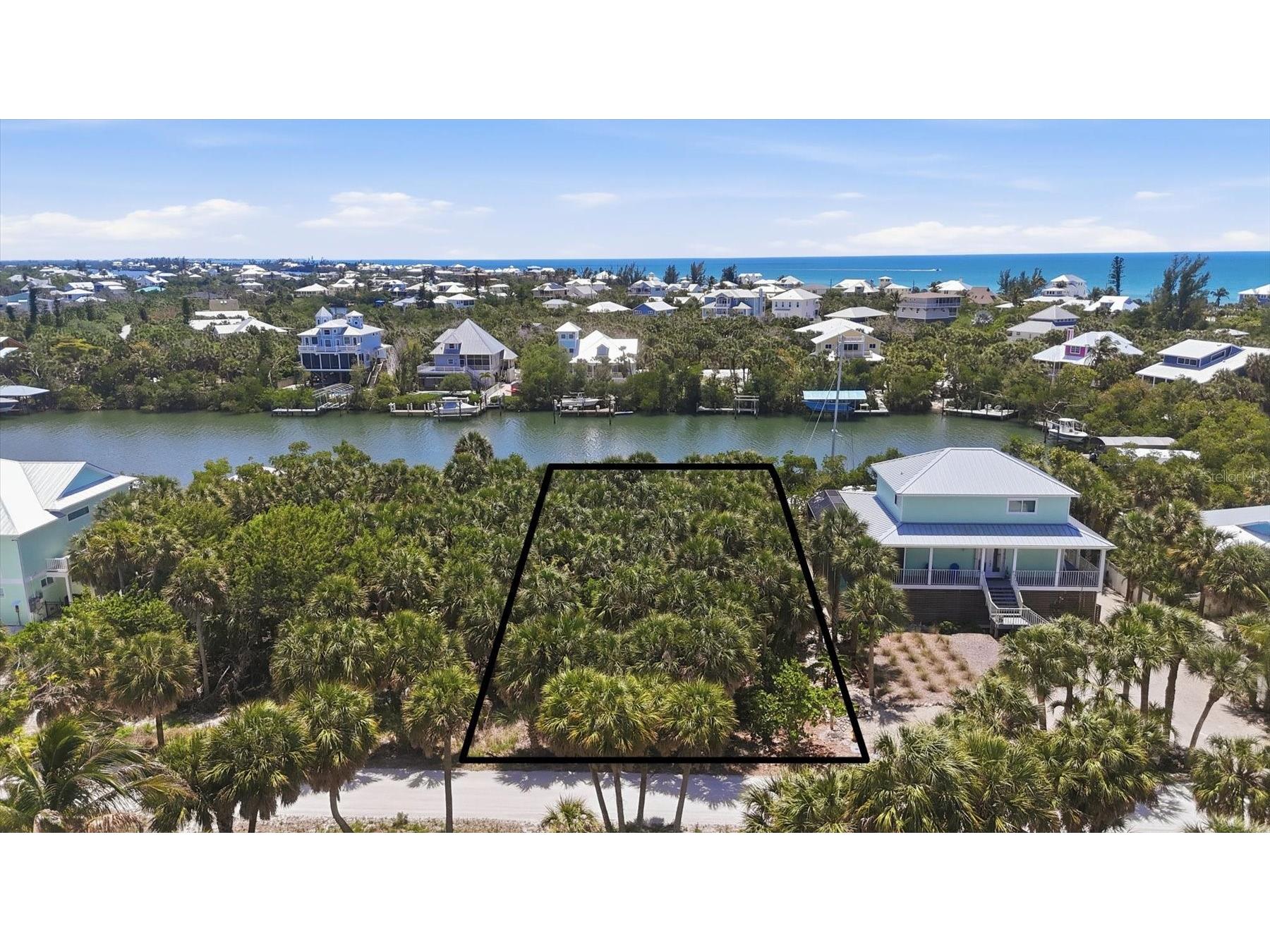 70 Palm Drive Placida FL 33946 D6147077 image1