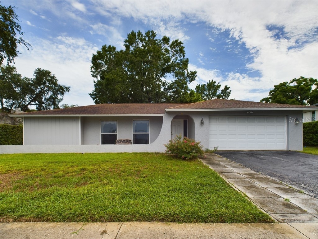 70 Pinewood Terrace E Palm Harbor FL 34683 P4931499 image1