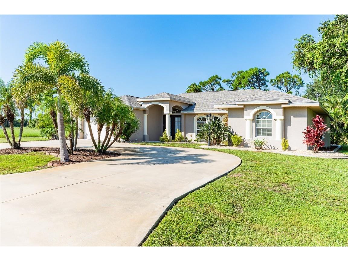 70 Tournament Road Rotonda West FL 33947 D6143236 image1