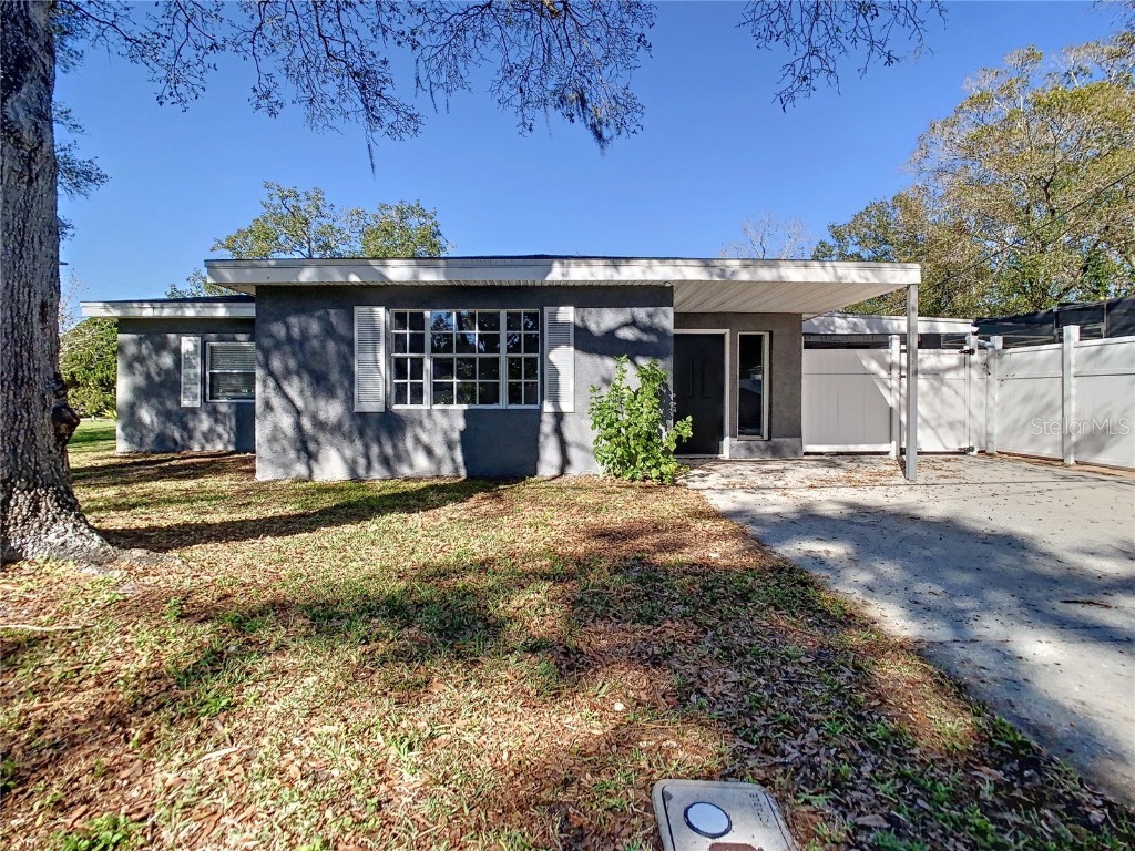 700 14th Street NW Largo FL 33770 U8187198 image1