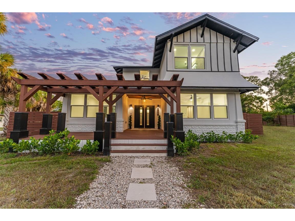 700 37th Avenue S Saint Petersburg FL 33705 T3473344 image1