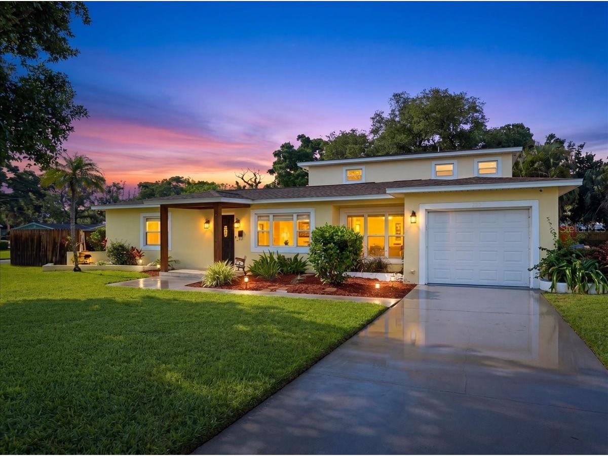 700 66th Avenue S Saint Petersburg FL 33705 TB8498281 image1