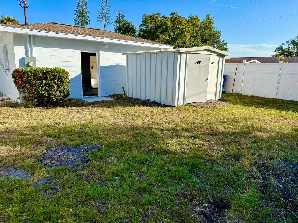 700 74th Avenue N Saint Petersburg FL 33702 TB8445418 image13