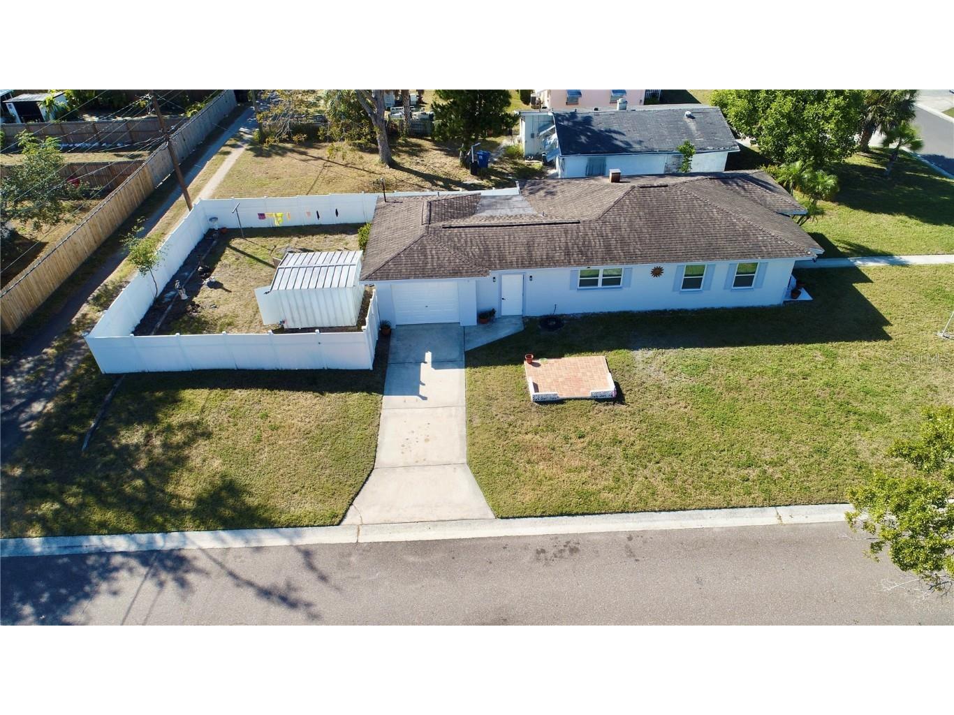 700 74th Avenue N Saint Petersburg FL 33702 TB8445418 image2