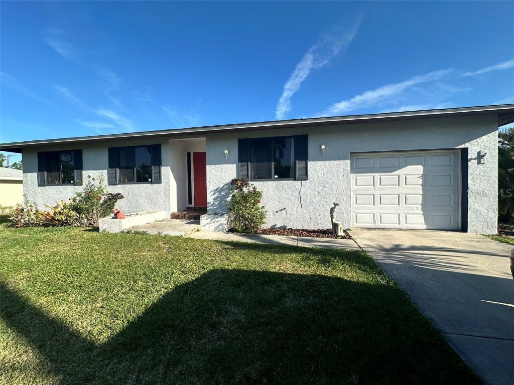 700 Aqui Esta Drive Punta Gorda FL 33950 C7489526 image1