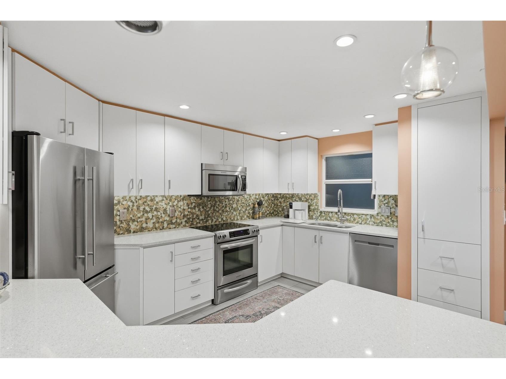 700 Beach Drive NE #302 Saint Petersburg FL 33701 TB8475102 image11