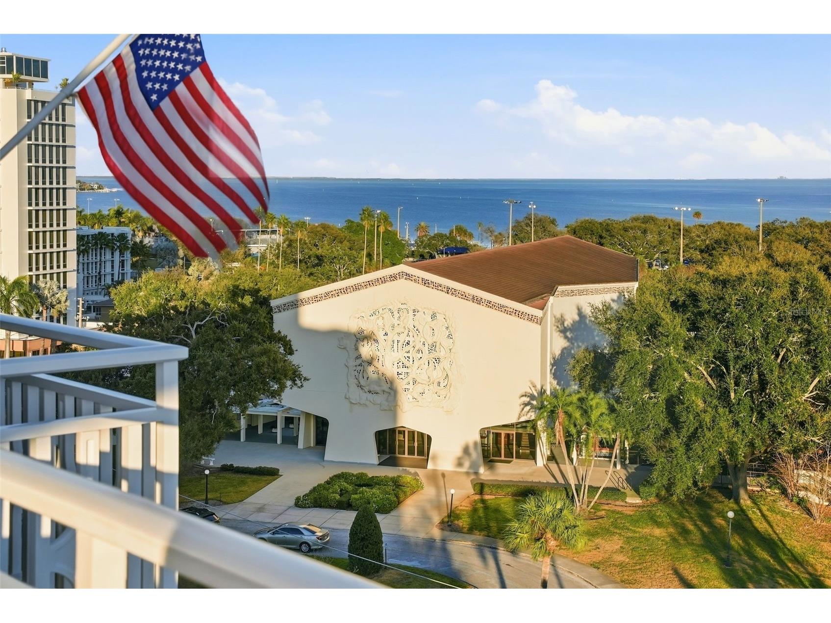 700 Beach Drive NE #302 Saint Petersburg FL 33701 TB8475102 image3