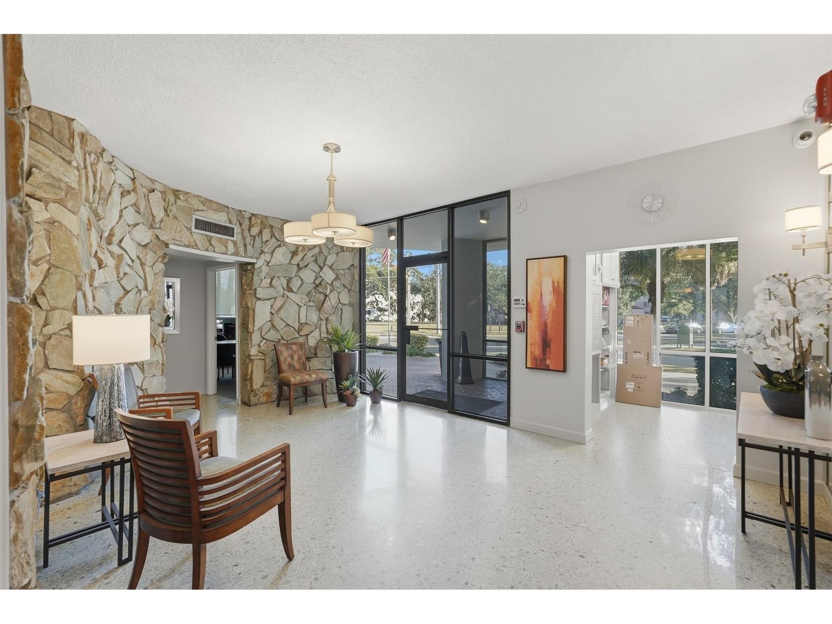 700 Beach Drive NE #302 Saint Petersburg FL 33701 TB8475102 image37