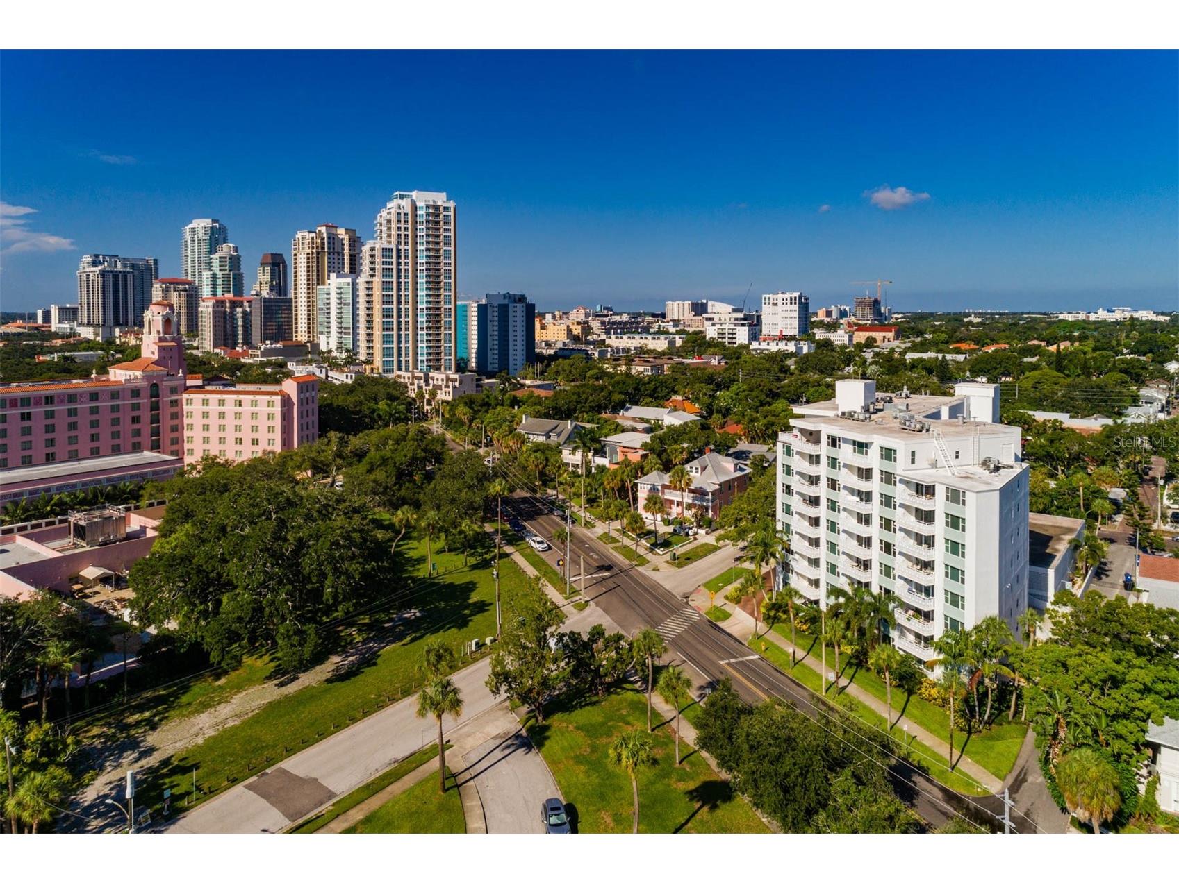 700 Beach Drive NE #401 Saint Petersburg FL 33701 TB8454241 image1