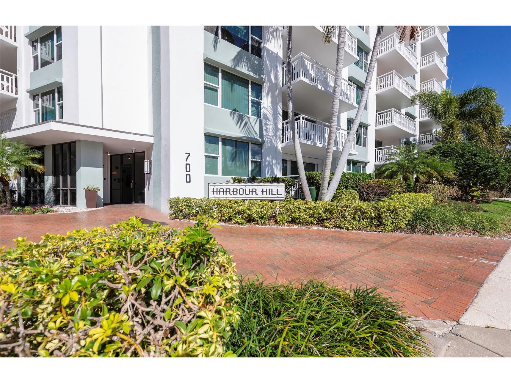 700 Beach Drive NE #406 Saint Petersburg FL 33701 TB8479775 image2