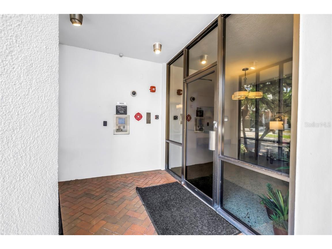 700 Beach Drive NE #602 Saint Petersburg FL 33701 TB8396545 image4