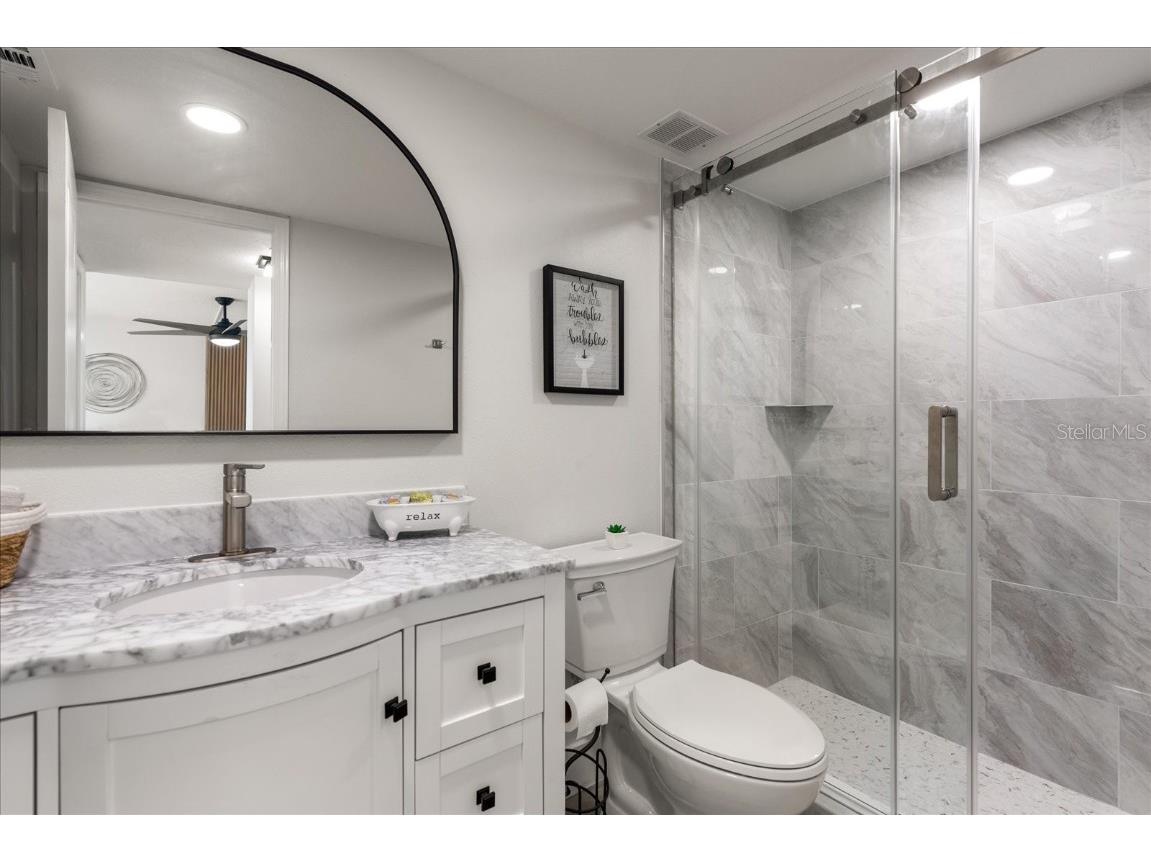 700 Beach Drive NE #705 Saint Petersburg FL 33701 TB8381242 image21