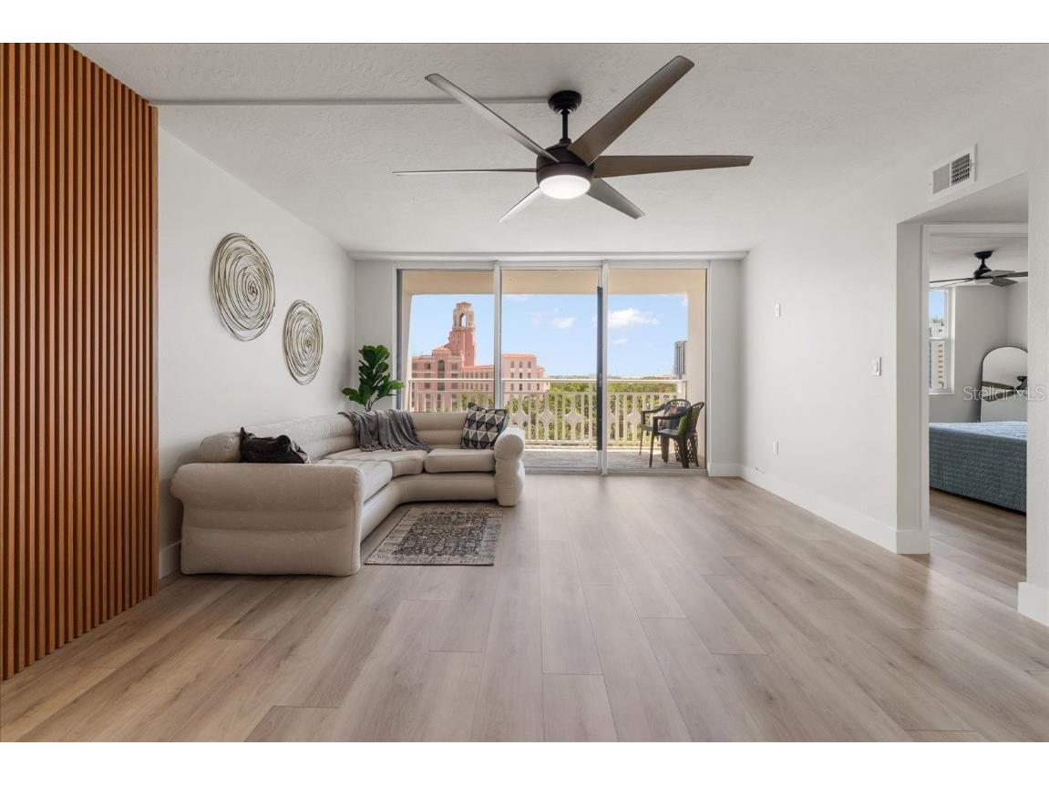 700 Beach Drive NE #705 Saint Petersburg FL 33701 TB8381242 image4