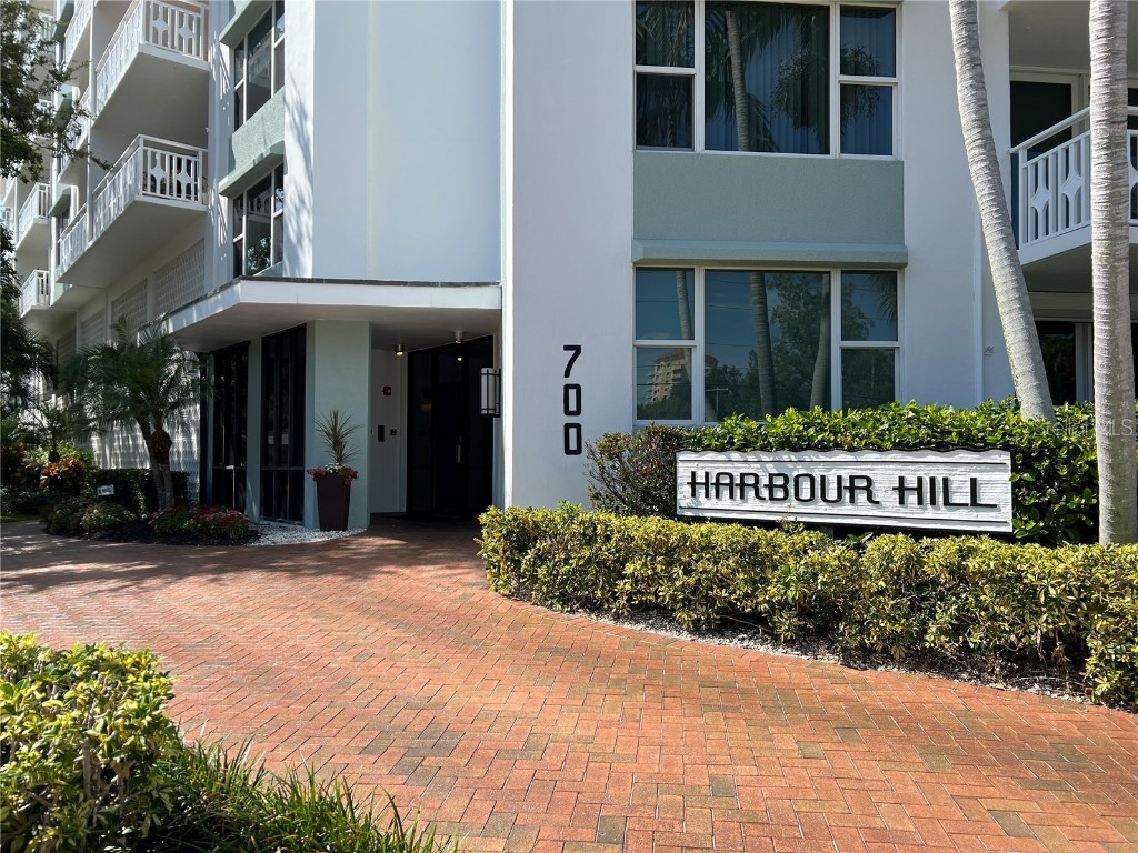 700 Beach Drive NE #707 Saint Petersburg FL 33701 U8214524 image1