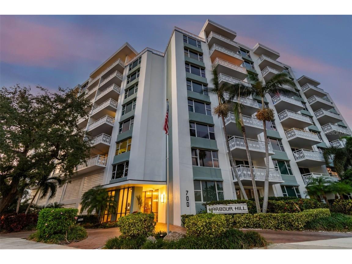 700 Beach Drive NE #707 Saint Petersburg FL 33701 TB8316201 image1