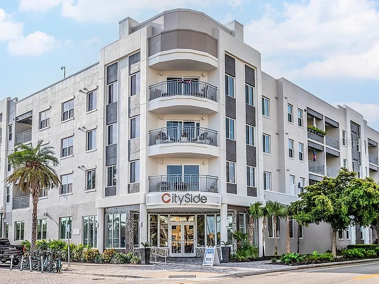 700 Cocoanut Avenue #332 Sarasota FL 34236 A4664695 image1