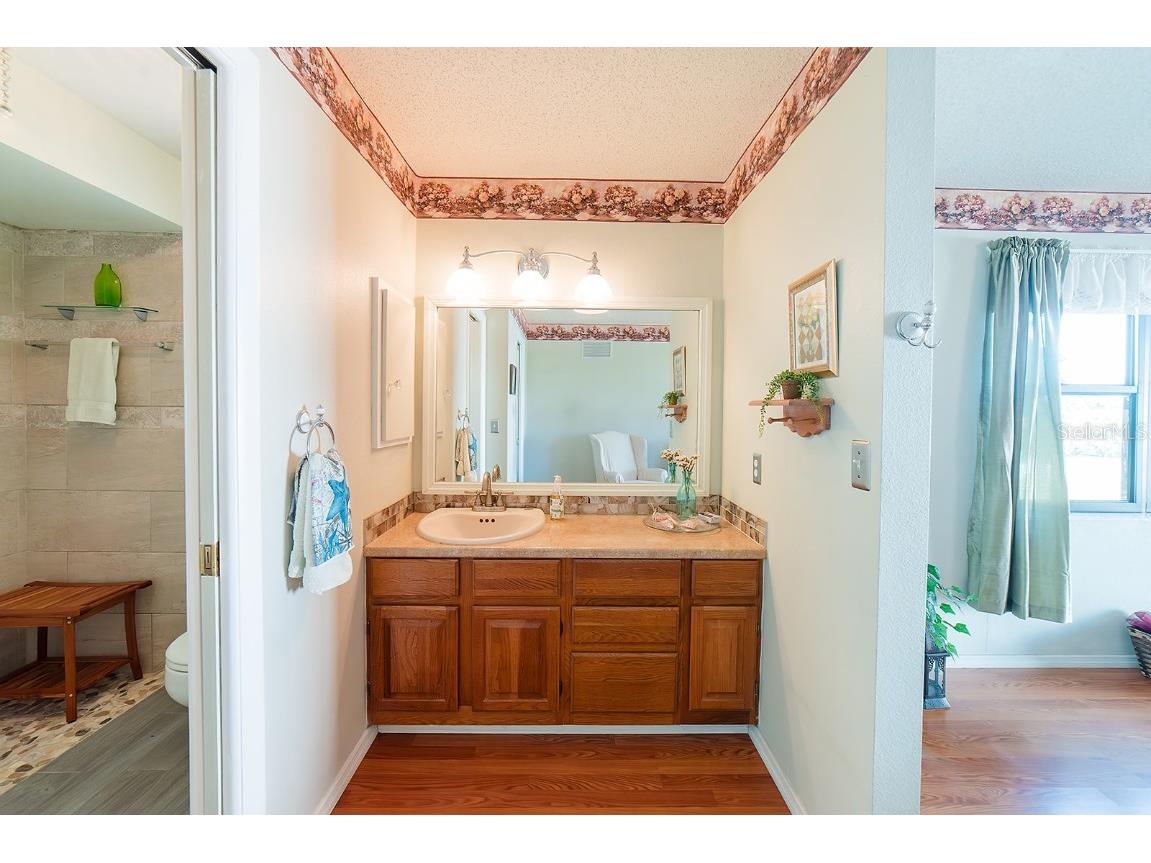 700 Coquina Court Nokomis FL 34275 D6138985 image19