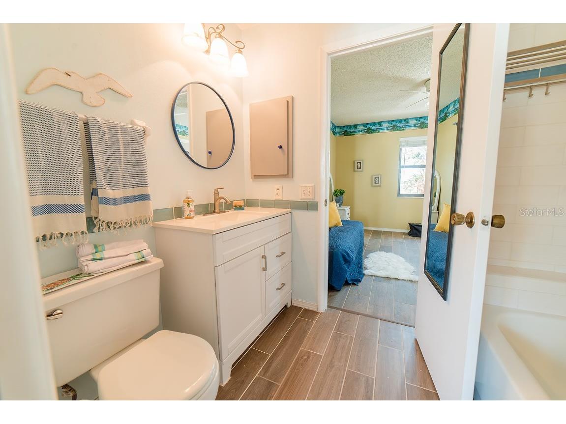 700 Coquina Court Nokomis FL 34275 D6138985 image25