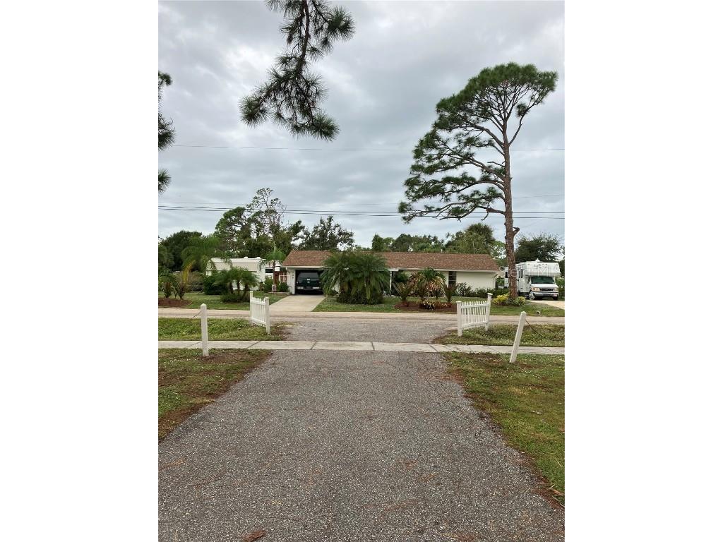 700 Curtis Boulevard Englewood FL 34223 J968831 image1