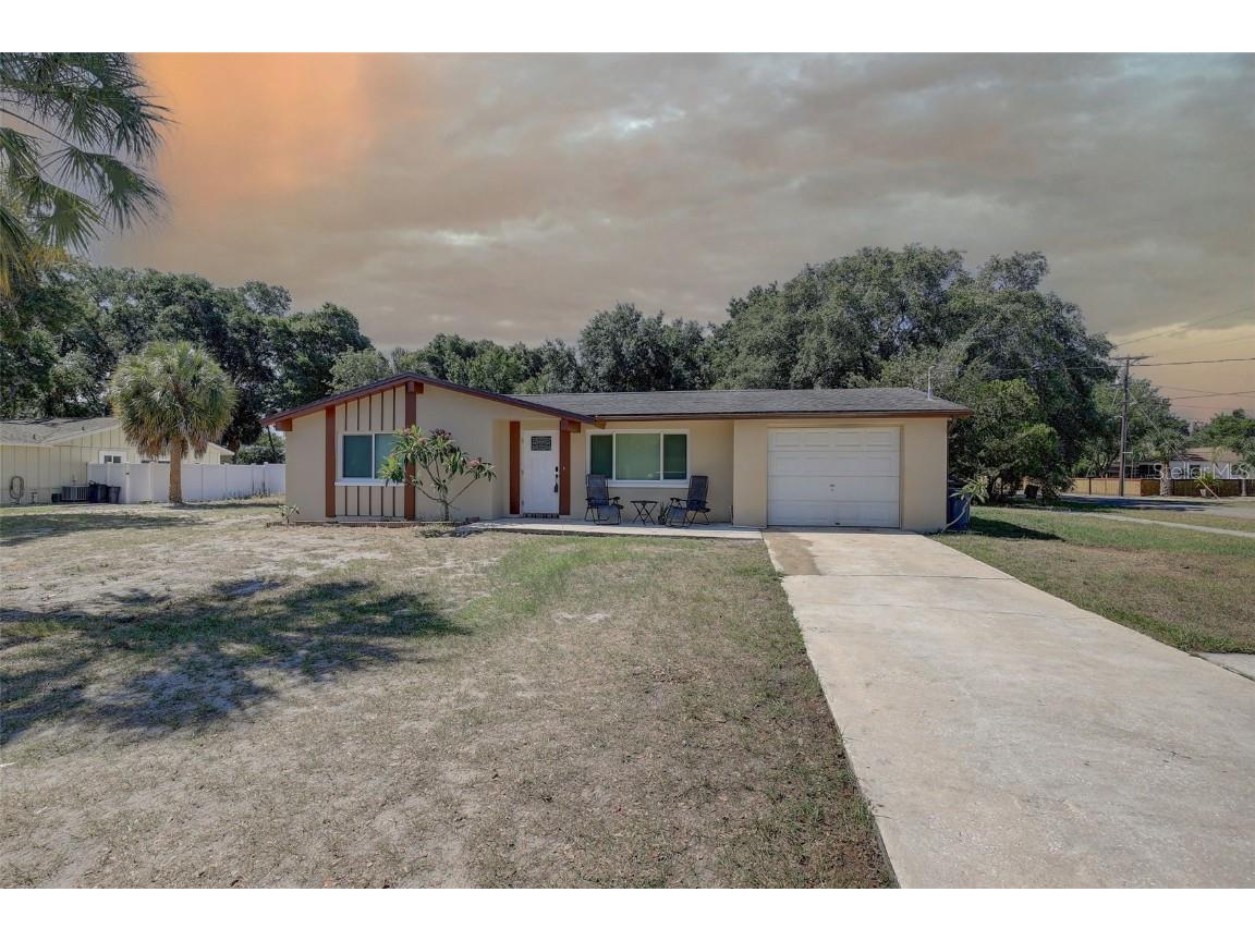 700 Cypress Street Tarpon Springs FL 34689 U8244446 image1