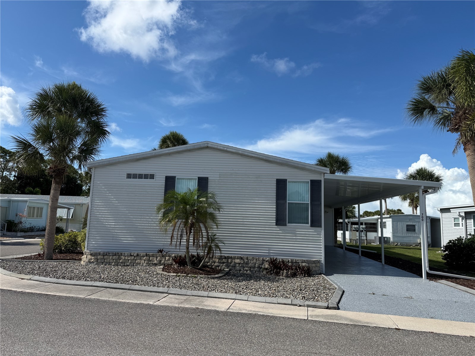 700 Dahlia Drive Venice FL 34293 N6144510 image1