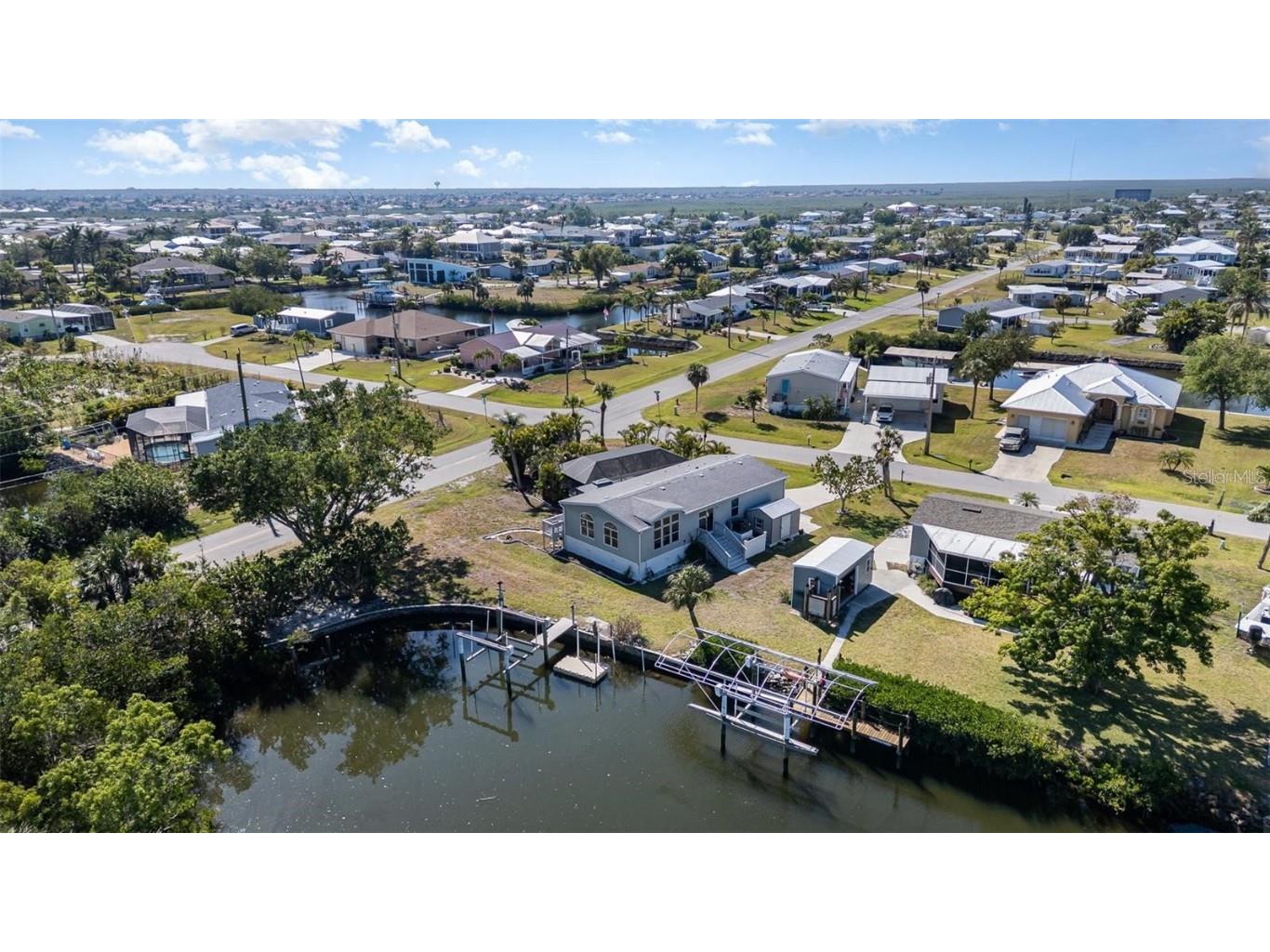 700 Dania Court Punta Gorda FL 33950 C7519339 image1