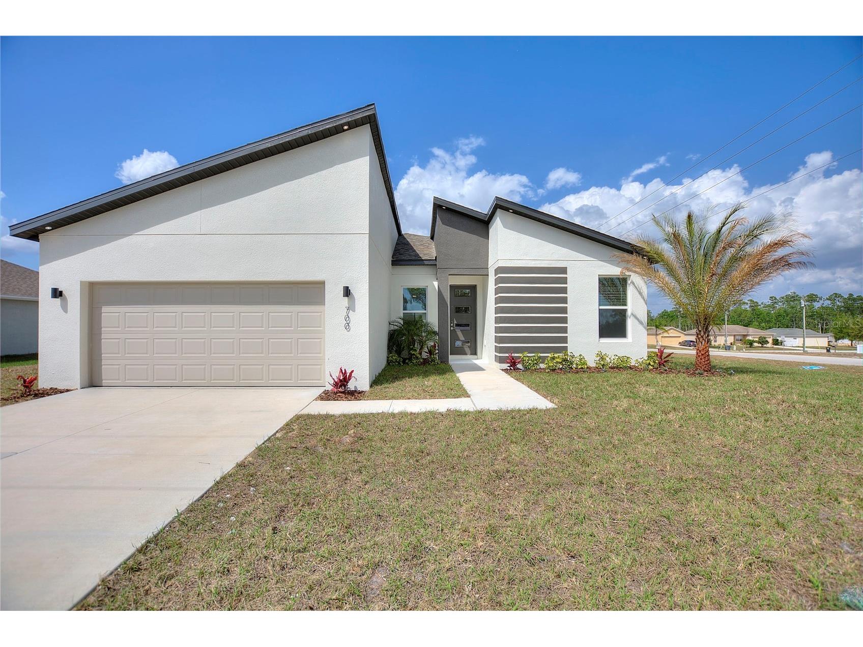 700 Desmoines Drive Kissimmee FL 34759 O6396014 image1