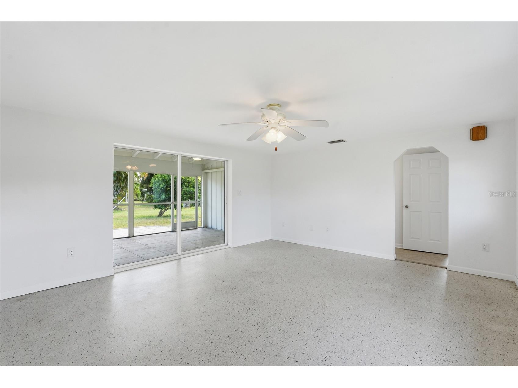 700 Dolphin Parkway Punta Gorda FL 33950 C7528133 image5