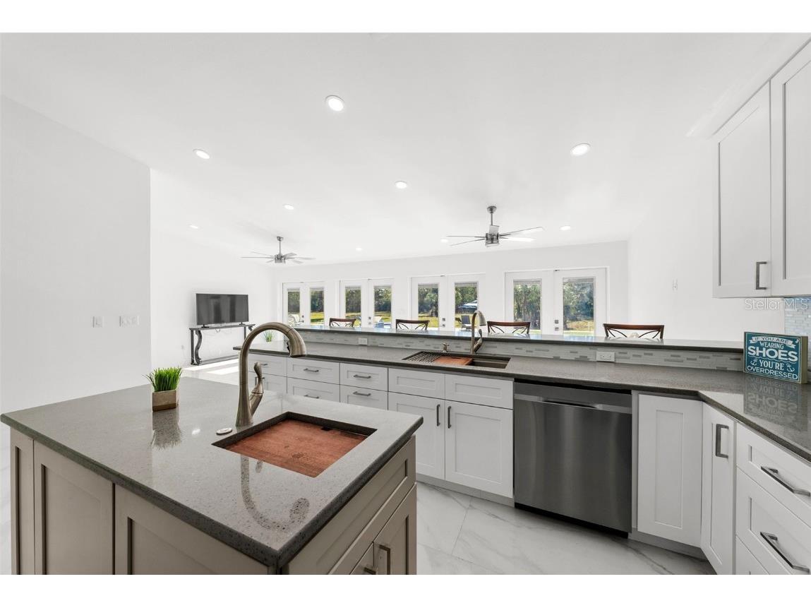 700 Faith Avenue Osprey FL 34229 A4667634 image15