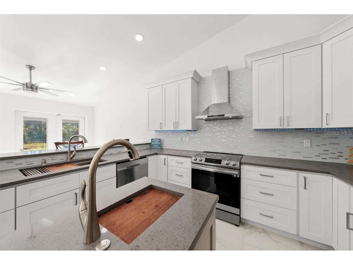 700 Faith Avenue Osprey FL 34229 A4667634 image17