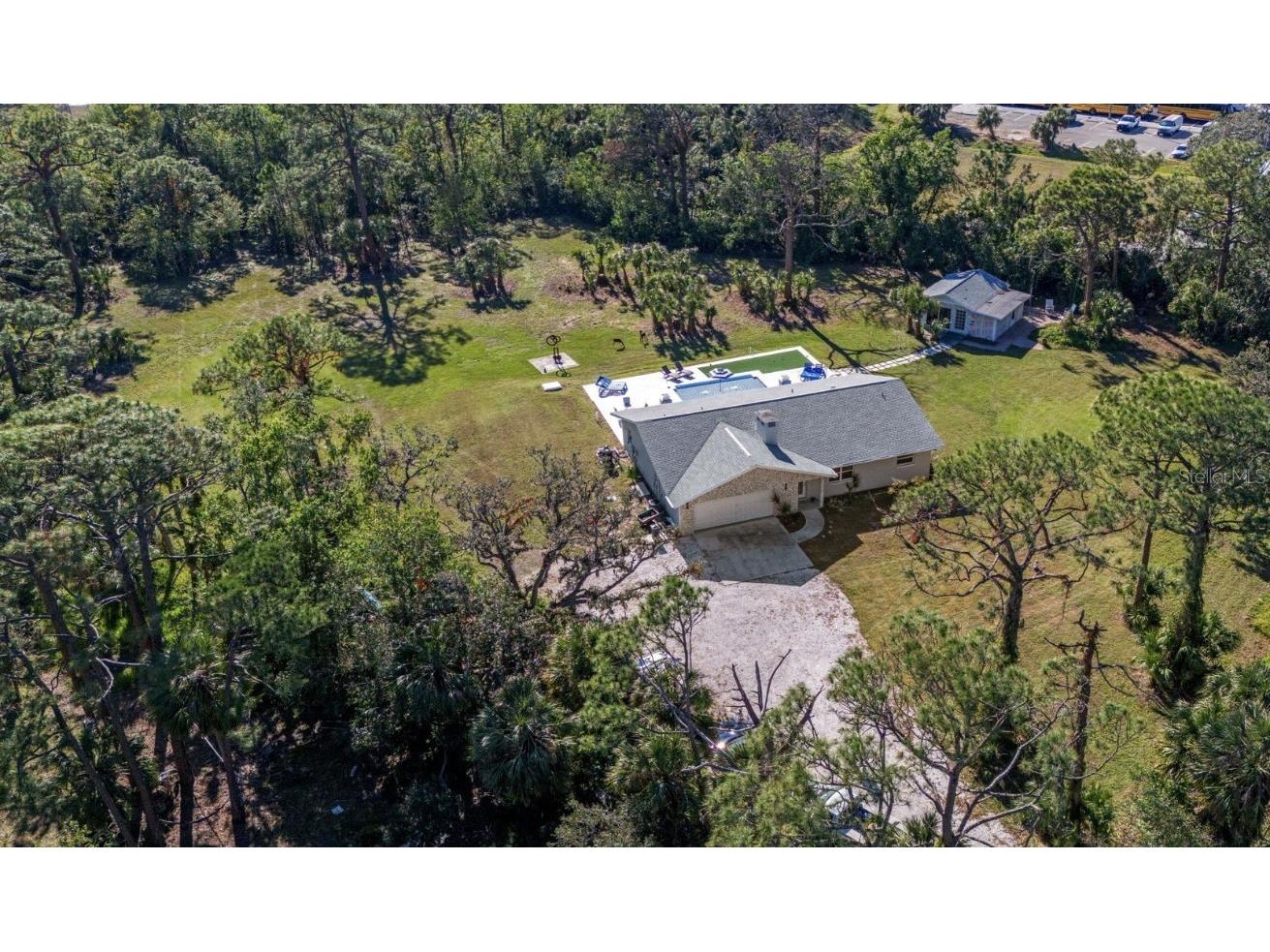 700 Faith Avenue Osprey FL 34229 A4667634 image4