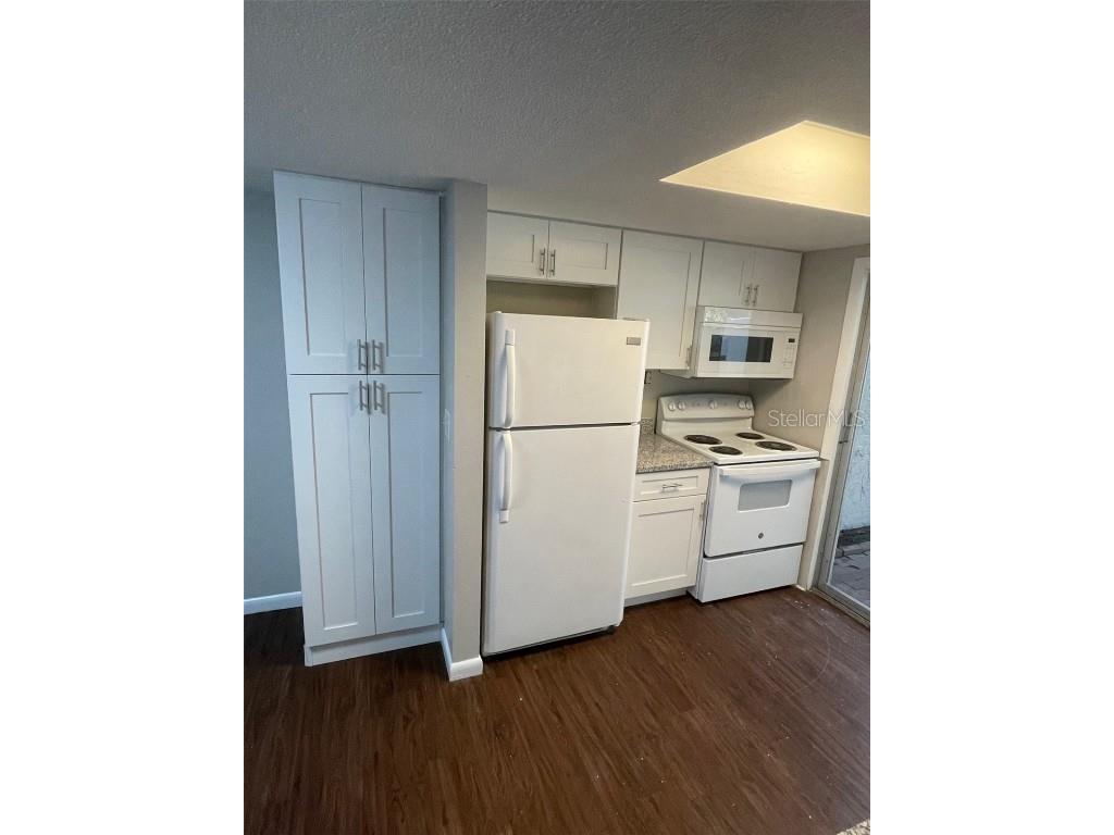 700 Granada Way Winter Haven FL 33884 P4931055 image1