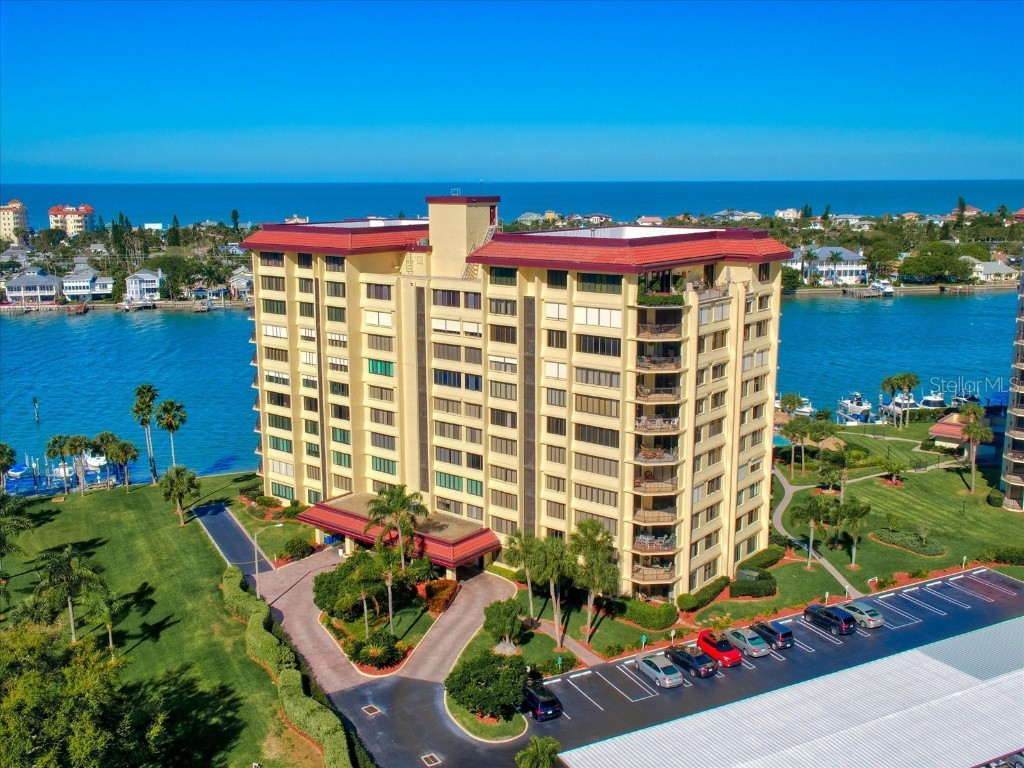 700 Island Way #404 Clearwater Beach FL 33767 - MANDALAY CHANNEL TB8353030 image2