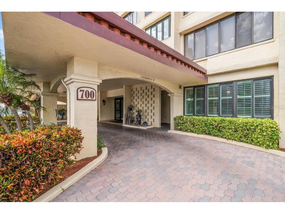 700 Island Way #404 Clearwater Beach FL 33767 - MANDALAY CHANNEL TB8353030 image3