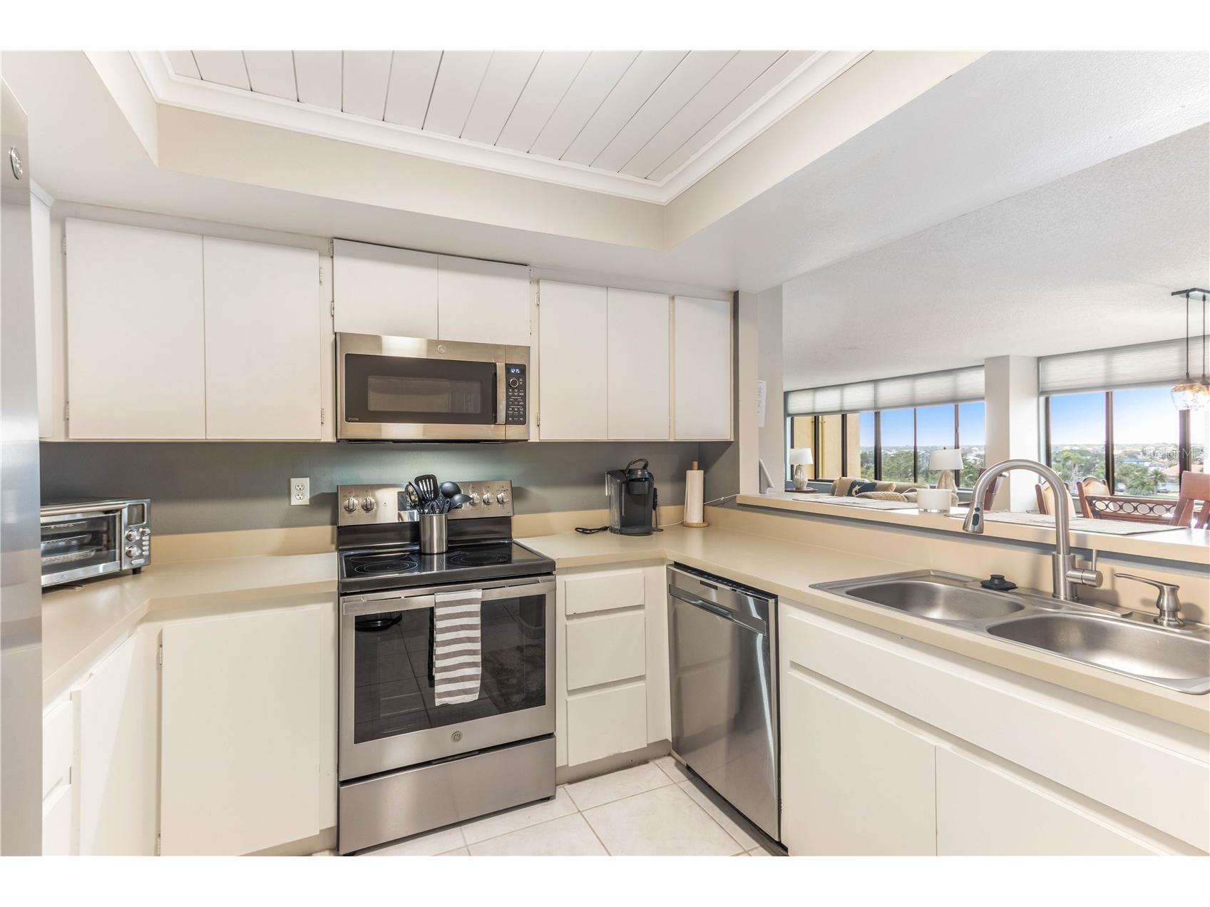 700 Island Way #501 Clearwater Beach FL 33767 - MANDALAY CHANNEL TB8456487 image16